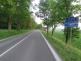 motocyklista a cyklista