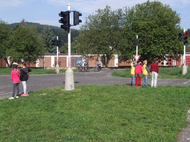 na hřišti