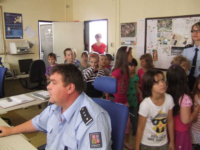 na operačním středisku 