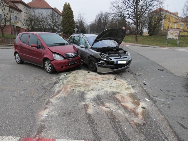 nehoda mercedes1