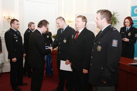 nej policisté1.JPG