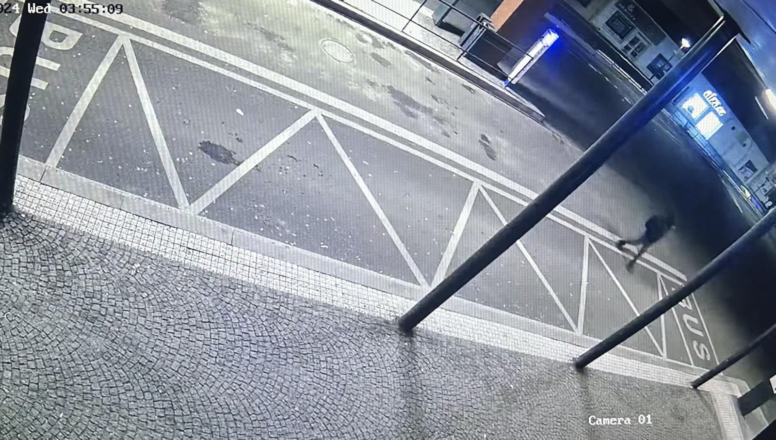 neznámé osoby na autobus. nádraží Benešov