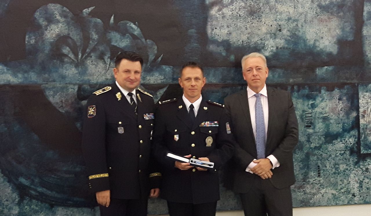 oceněný policista.jpg