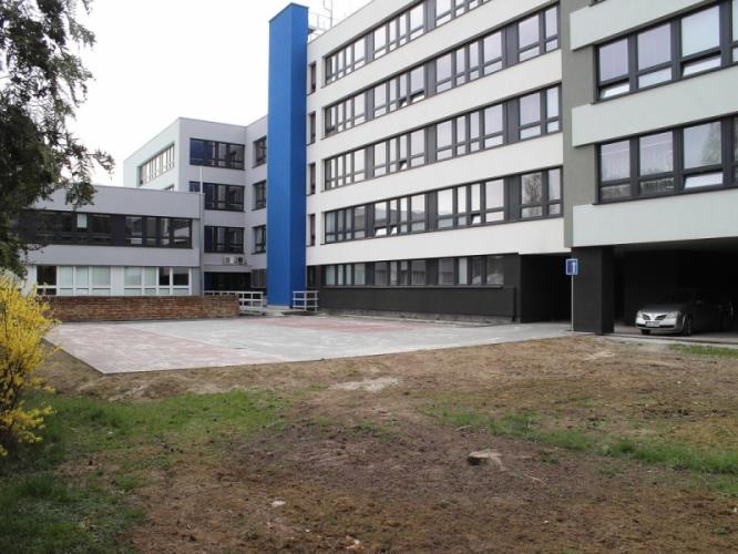 parkoviště.JPG