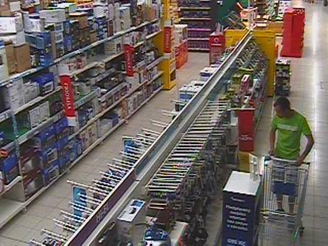 podezřelý muž - foto 2
