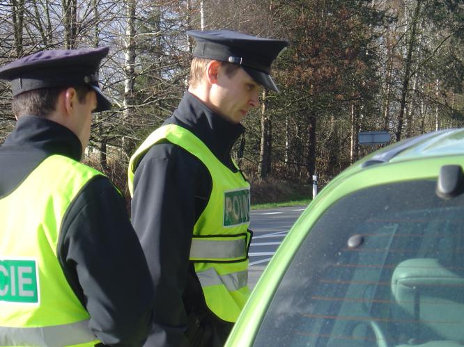 policejní hlídka v akci
