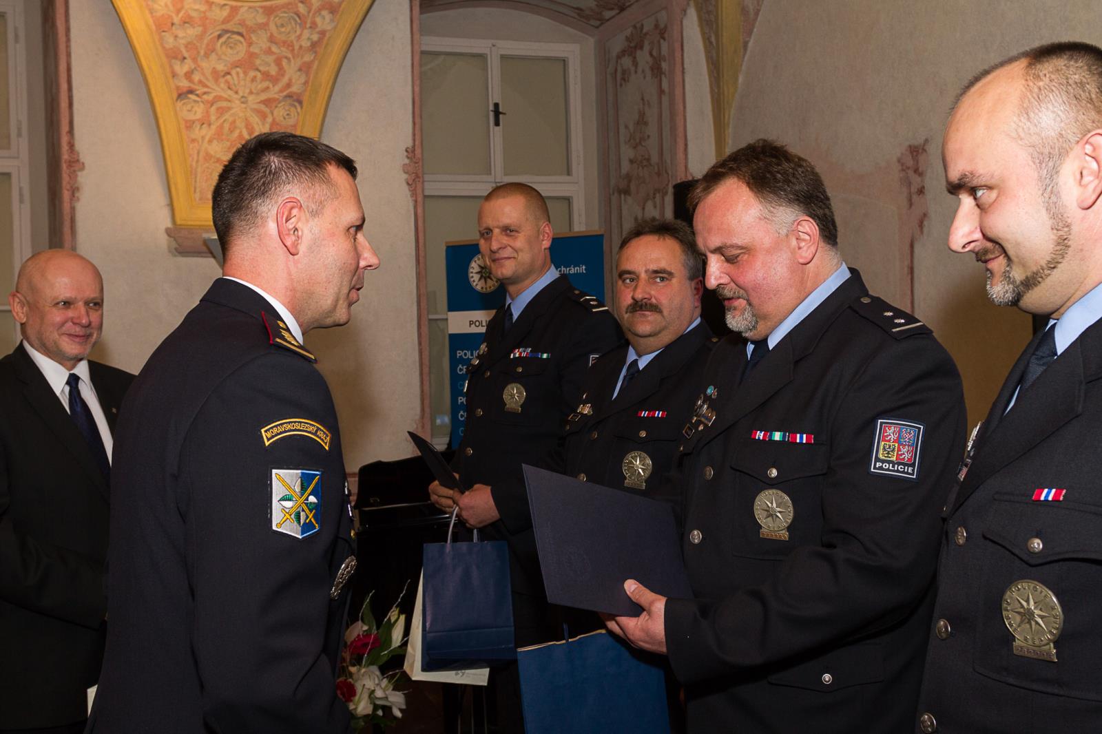 policista roku2.jpg