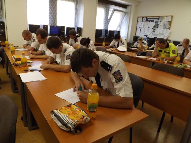 policisté při testech 1