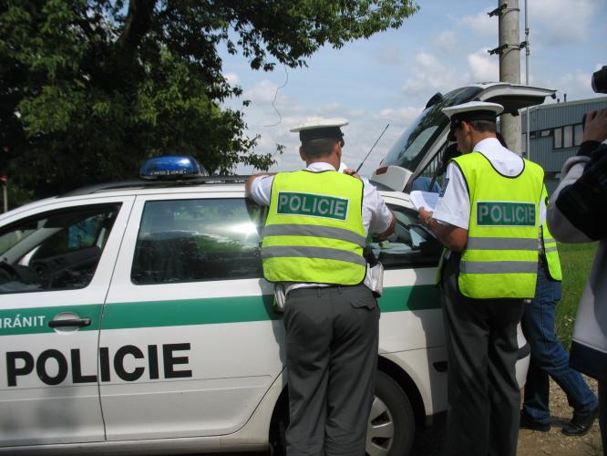 policisté v akci