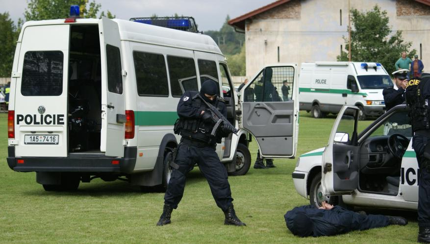 pořádková jednotka při zásahu.jpg