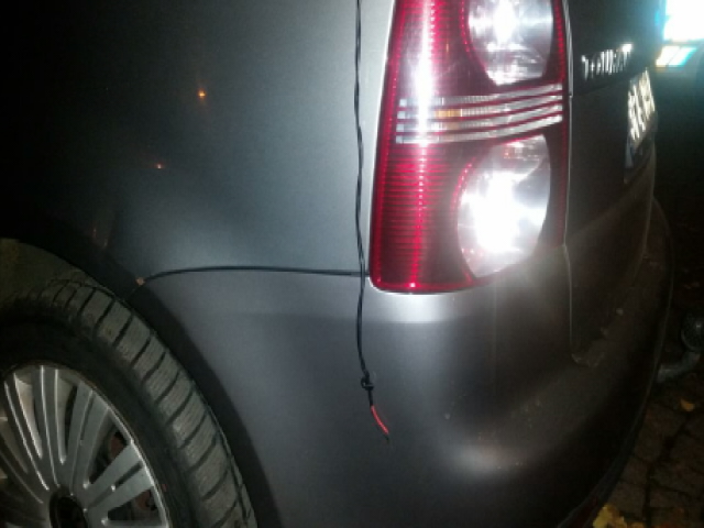 poškozené taxi vozidlo