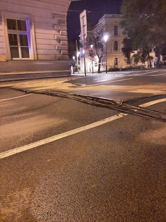 praskla voda02.jpg