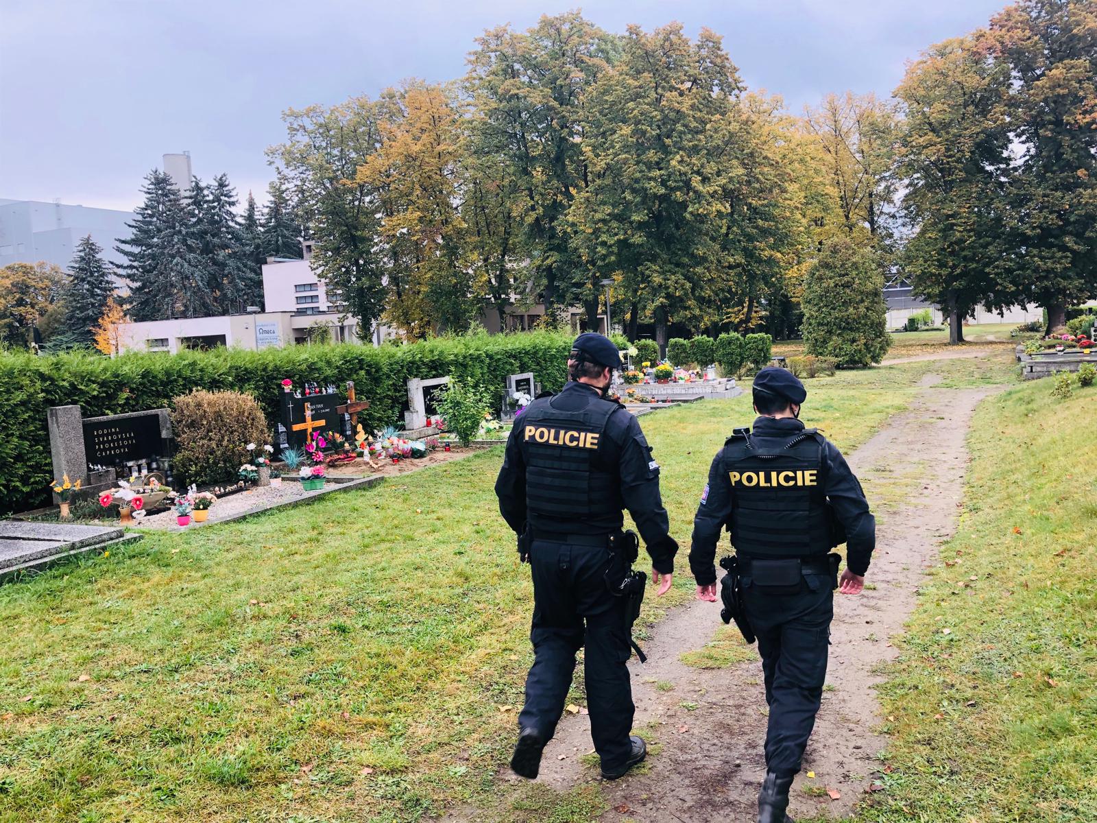preventivní kontroly na hřbitovech