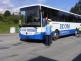 řidič autobusu přebírá nealko