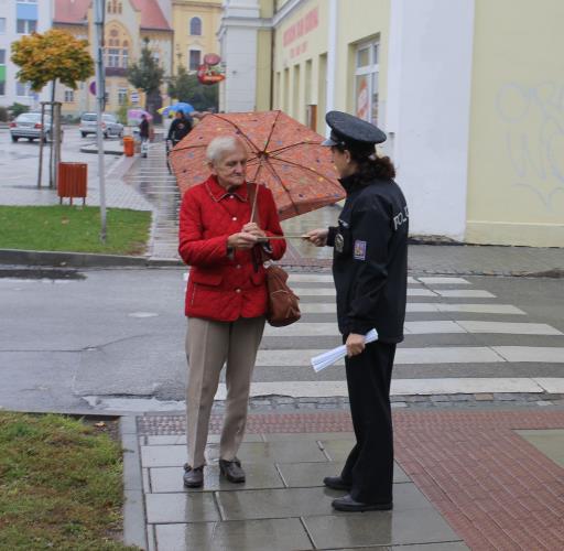 senioři v dopravě.jpg