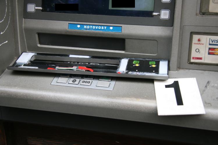 skimming_2.jpg