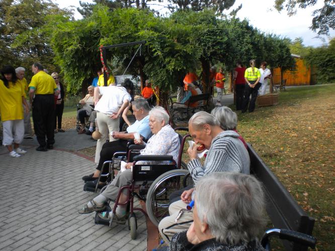 sportovní den seniorů (6).jpg