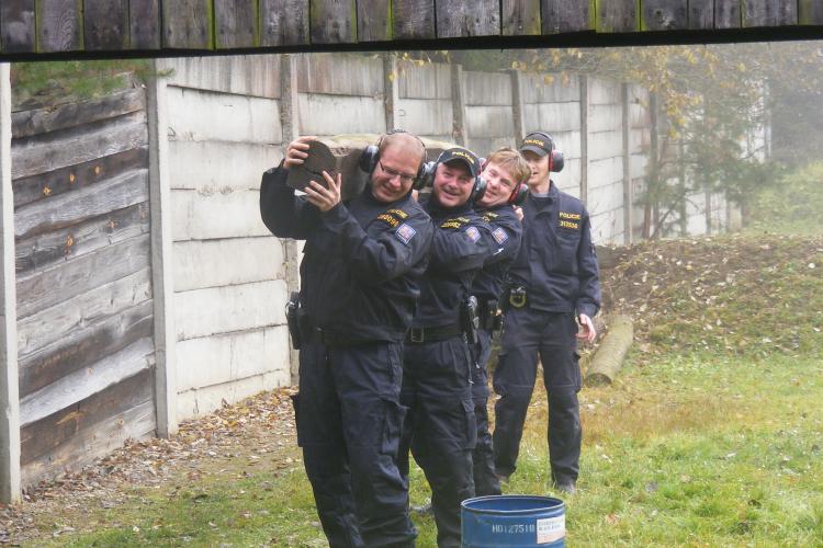 střelba po zátěži