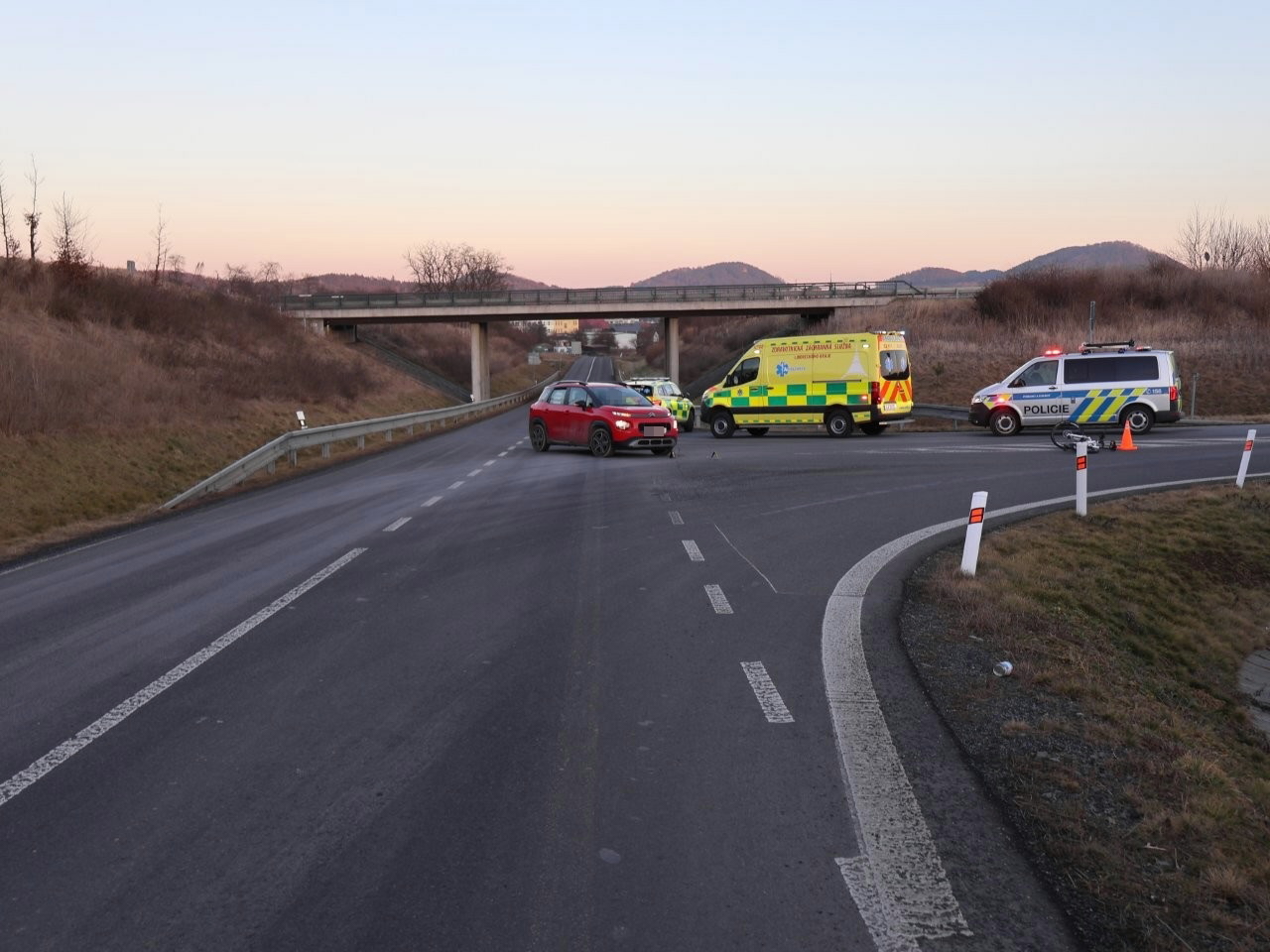 střet auta s cyklistou 1