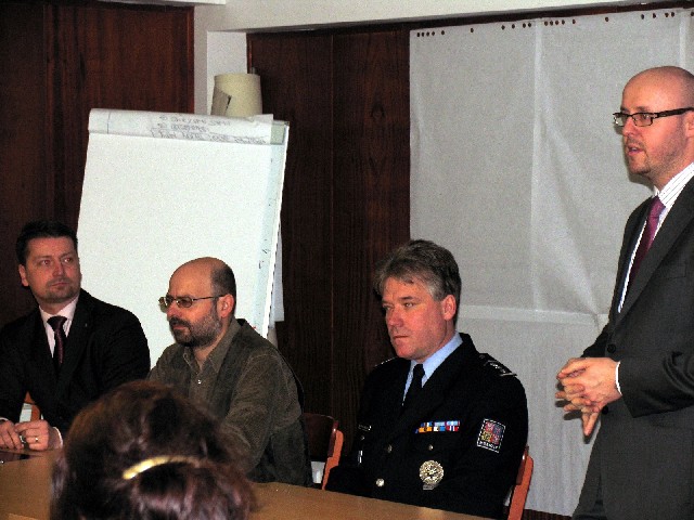 ti nej...
