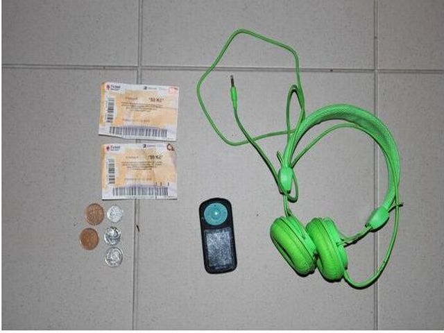 tyto věci měl zraněný muž u sebe