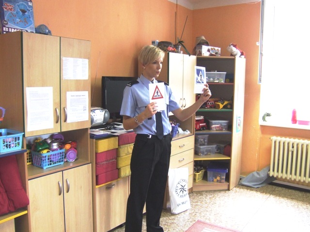 v družině