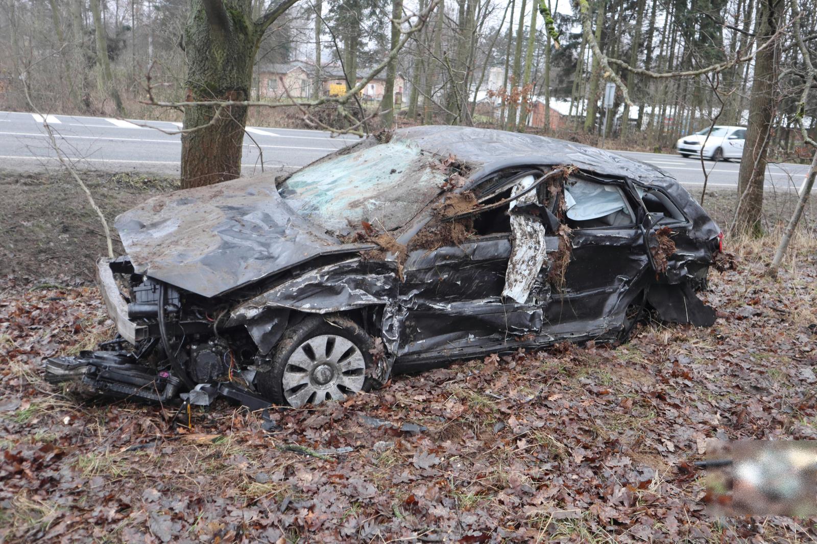 vozidlo Audi po nehodě