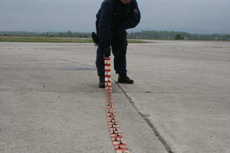 zastavovací pásy2.JPG