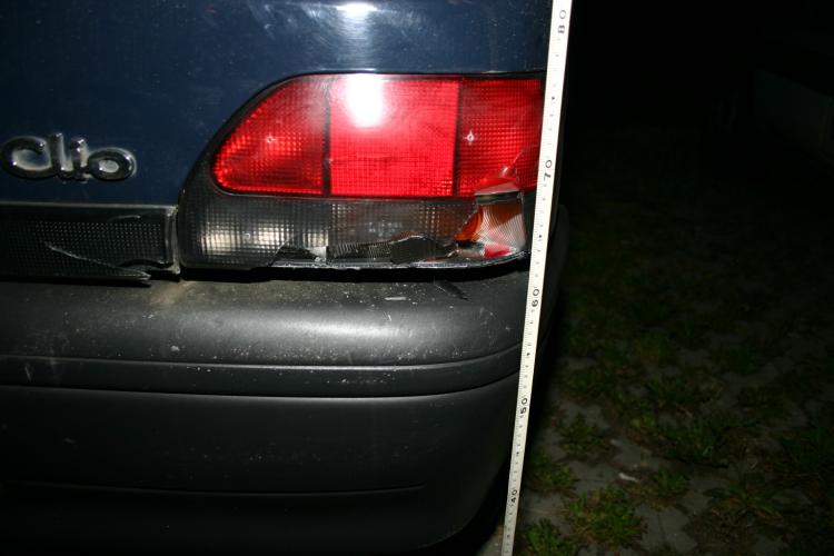 DN-Clio-rozbité světlo-Velešín.jpg 
