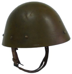 Ocelová přilba vz.32 z roku 1938 