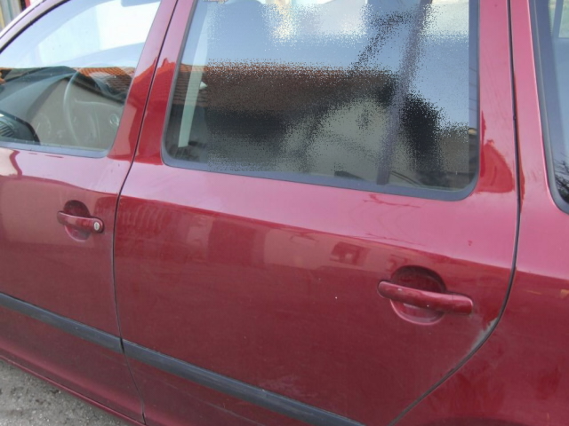 Krádež kabelky z automobilu 