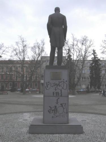 socha T.G.M. náměstí Legií 