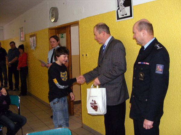 předání cen Hravě přes překážku 009.jpg 